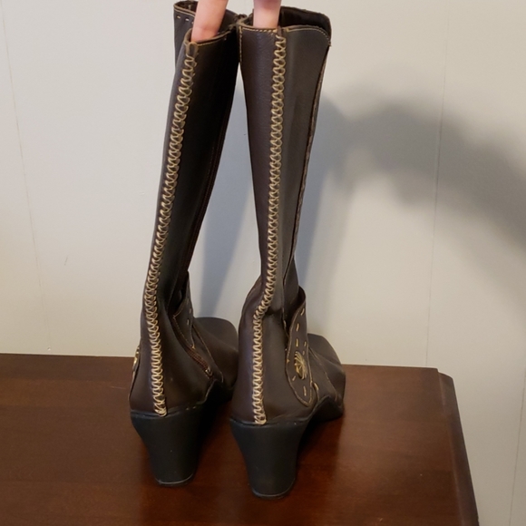 SOLD Tsonga leather heeled boots - Picture 4 of 8
